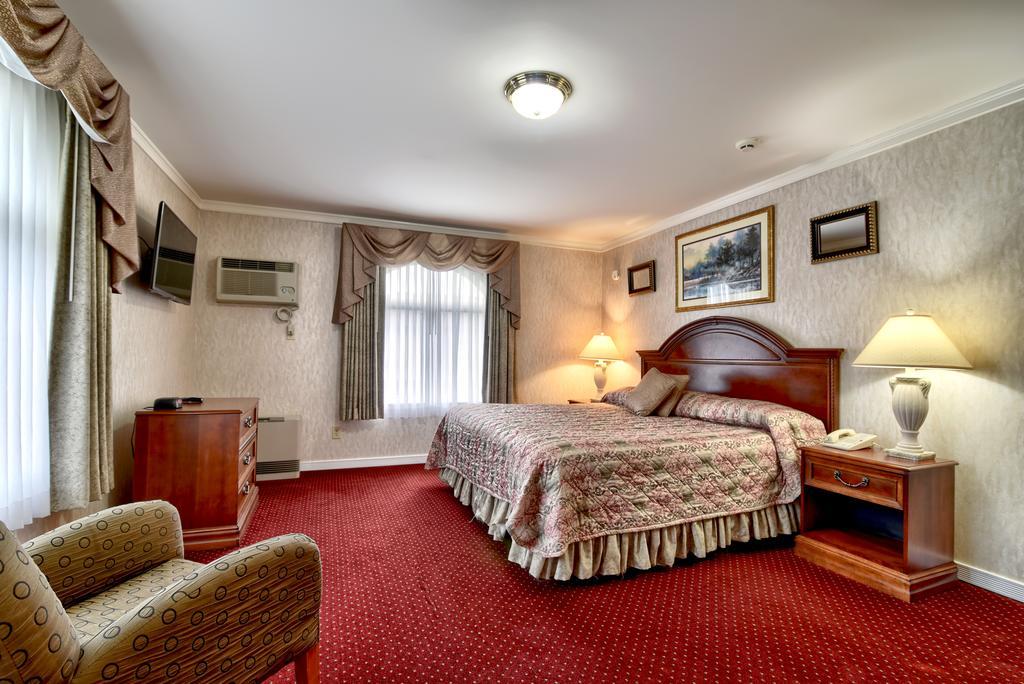 Roosevelt Inn & Suites Saratoga Springs Ballston Spa ภายนอก รูปภาพ