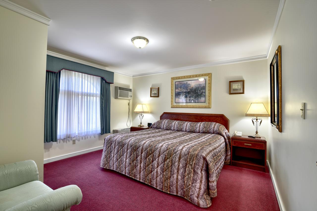 Roosevelt Inn & Suites Saratoga Springs Ballston Spa ภายนอก รูปภาพ