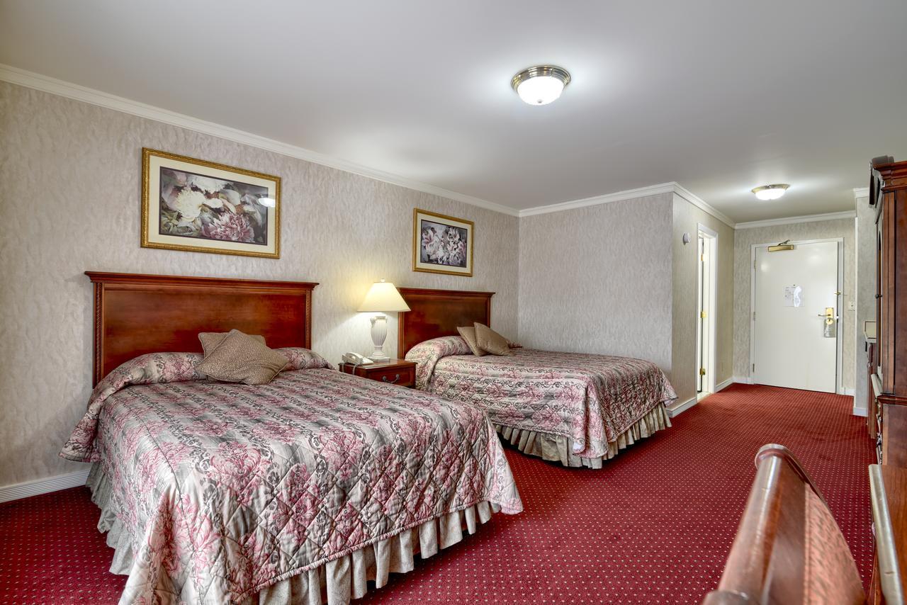 Roosevelt Inn & Suites Saratoga Springs Ballston Spa ภายนอก รูปภาพ