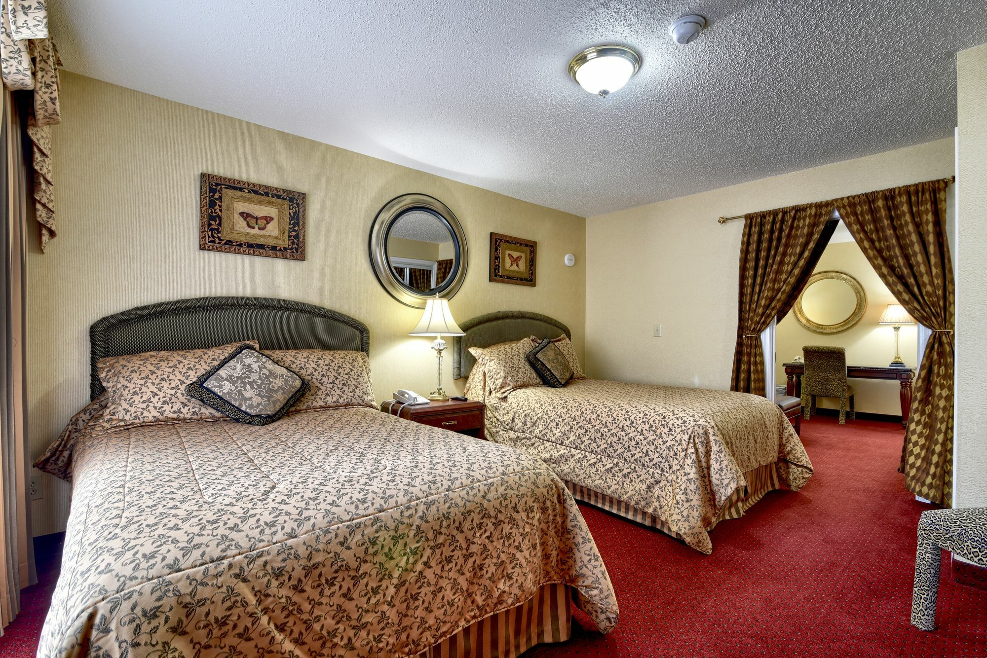 Roosevelt Inn & Suites Saratoga Springs Ballston Spa ภายนอก รูปภาพ